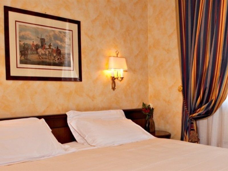 Atahotel De Angeli Hotel 4*